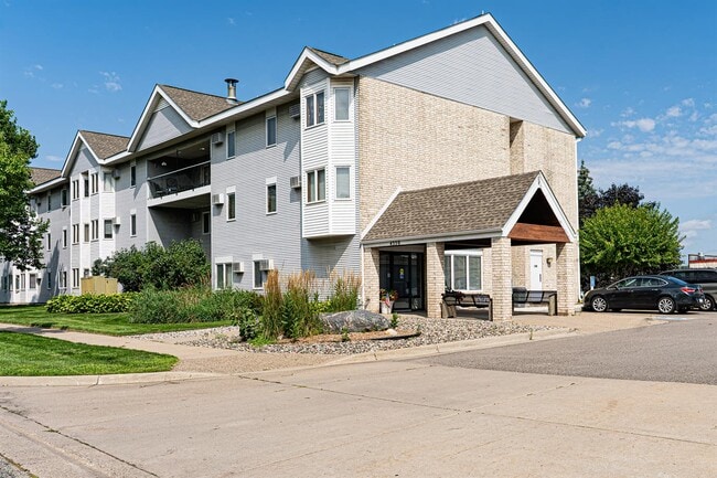 Lynn Court