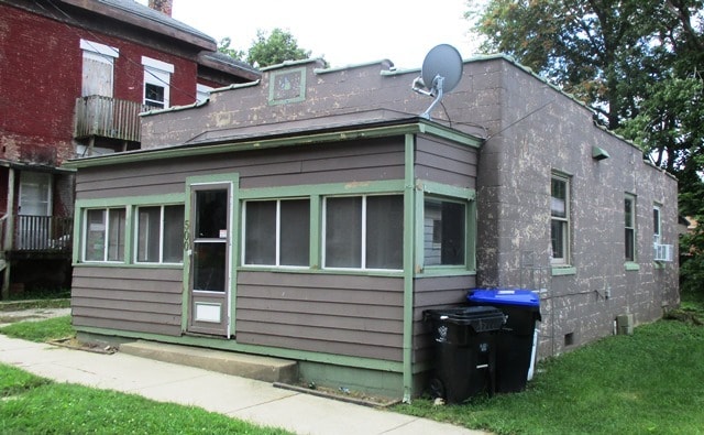Building Photo - 500 N Lee St Rental
