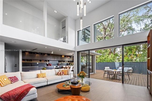 Photo - 4002 Kumquat Ave