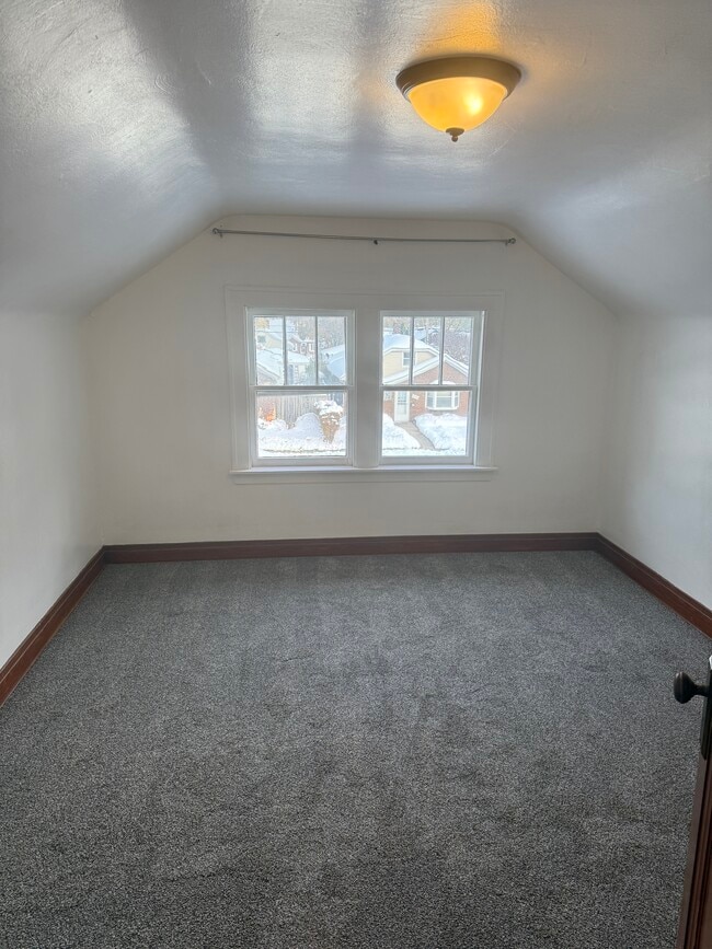 Photo - 216 S Ash St Unit 2