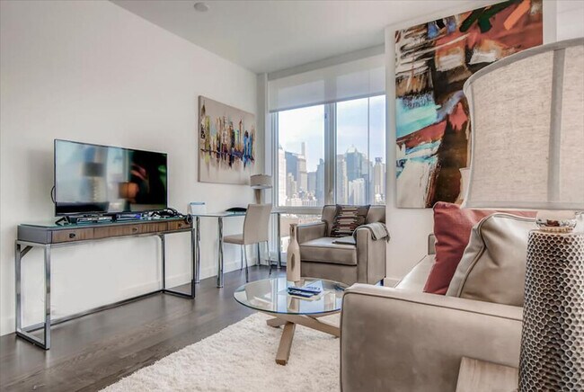 Photo - 605 W 42nd St Unit ID1060696P