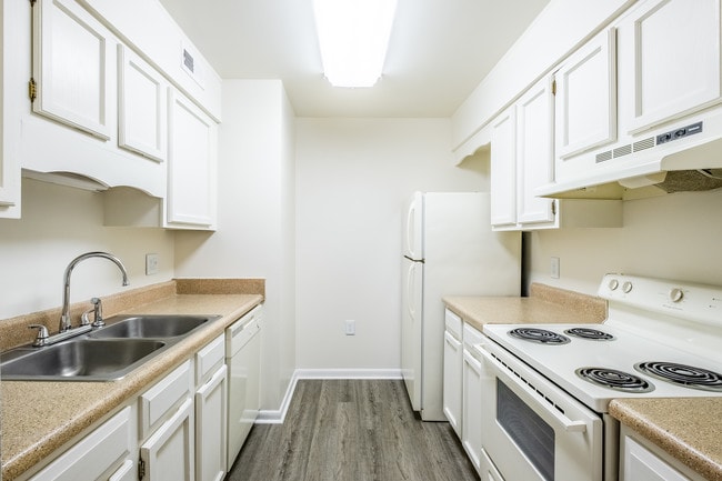 Oakbrook Apartments