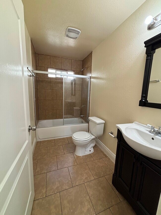 Photo - 231 E 97th St