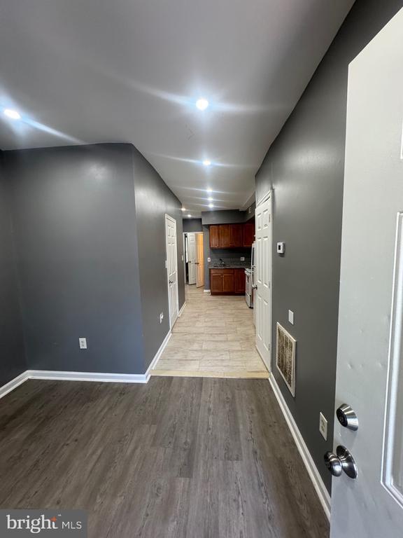 Photo - 1108 N Bond St Unidad 1