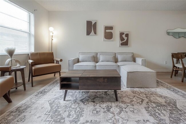 Photo - 6908 S MacDill Ave