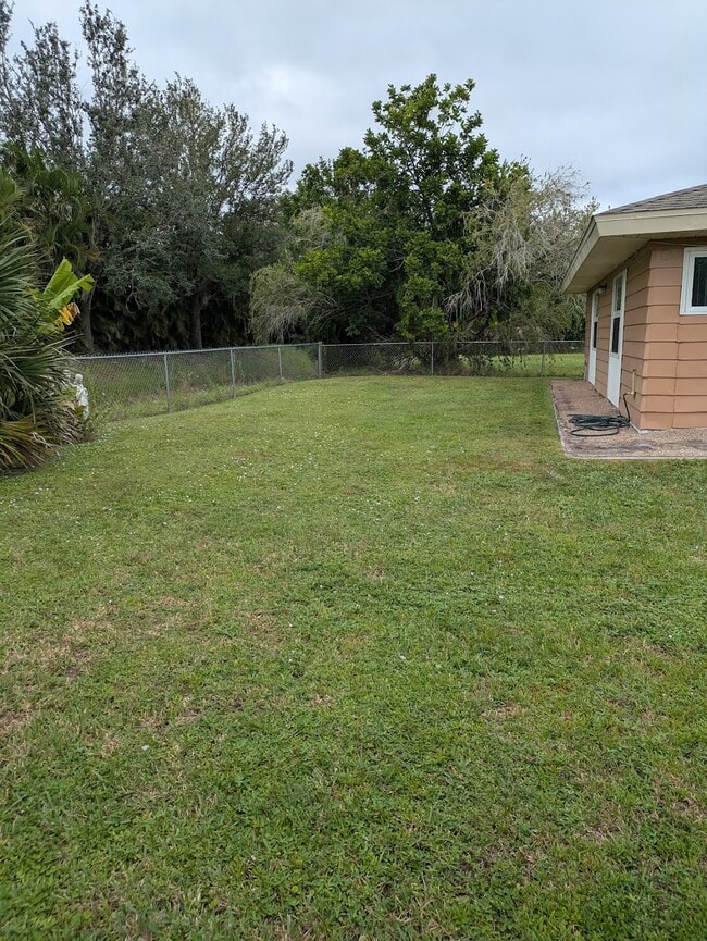 Fenced Backyard - 6485 Malaluka Rd Unit 6485 Malaluka