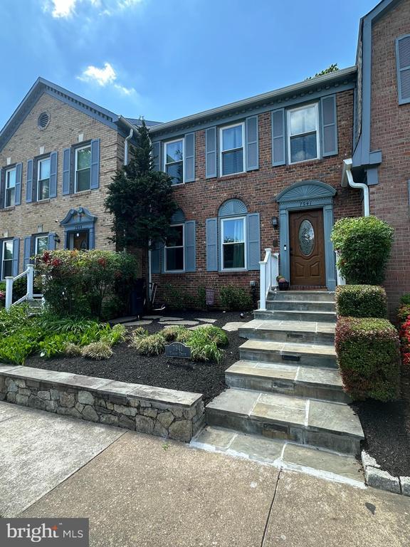 Building Photo - 7941 Yancey Dr Rental