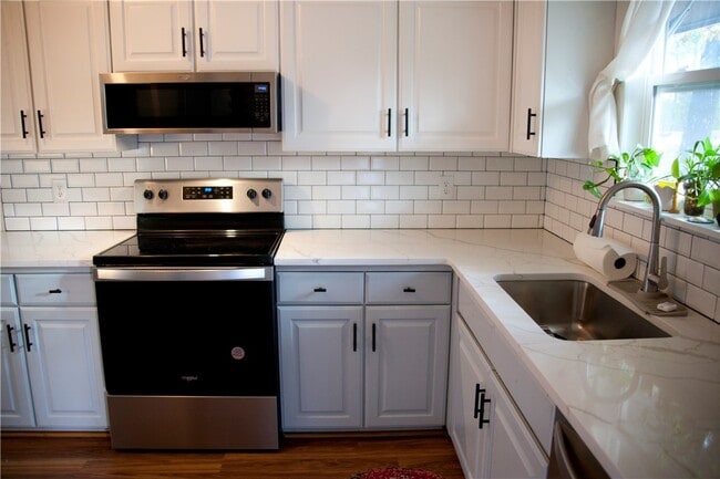 Photo - 34 Basore Dr