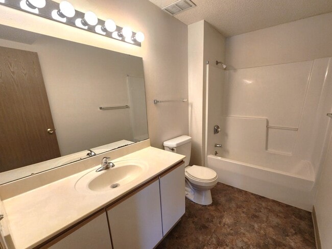 Photo - 923 Boston Way Unit 8