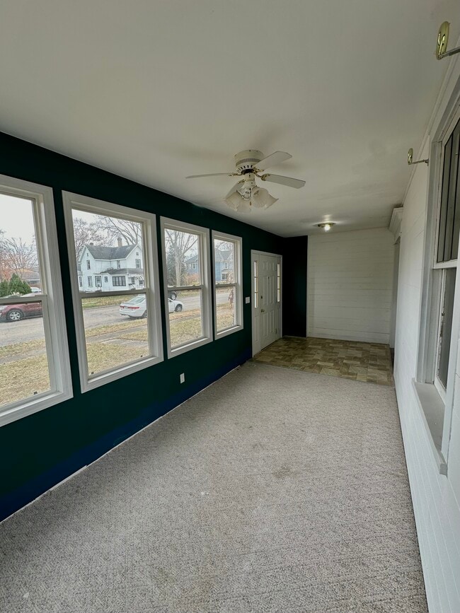 Photo - 915 Madison St