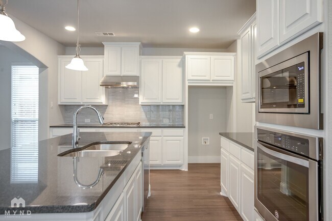 Photo - 3308 Damsel Sauvage Ln