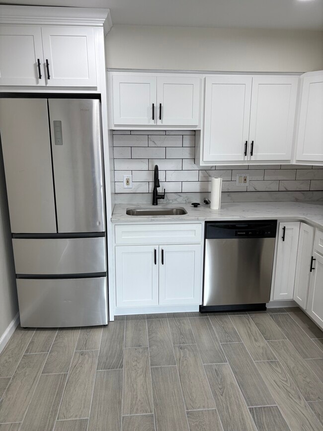 Photo - 4334 Arrow Tree Dr Unidad H