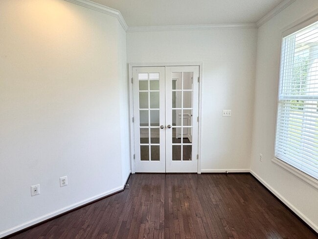 Photo - CLOSE TO BROOKE POINT VRE - LARGE ACREAGE HOME - STAFFORD- BASEMENT KITCHENETTE