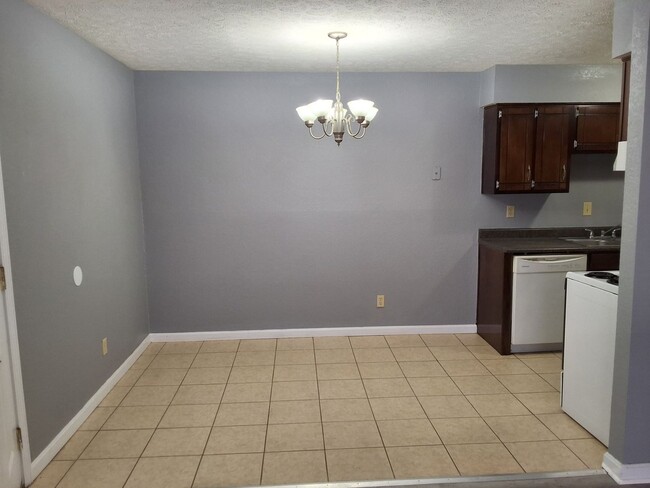 Photo - Comfy 2 Bedroom, 1 Bath Apartment located in Radcliff Unit 6