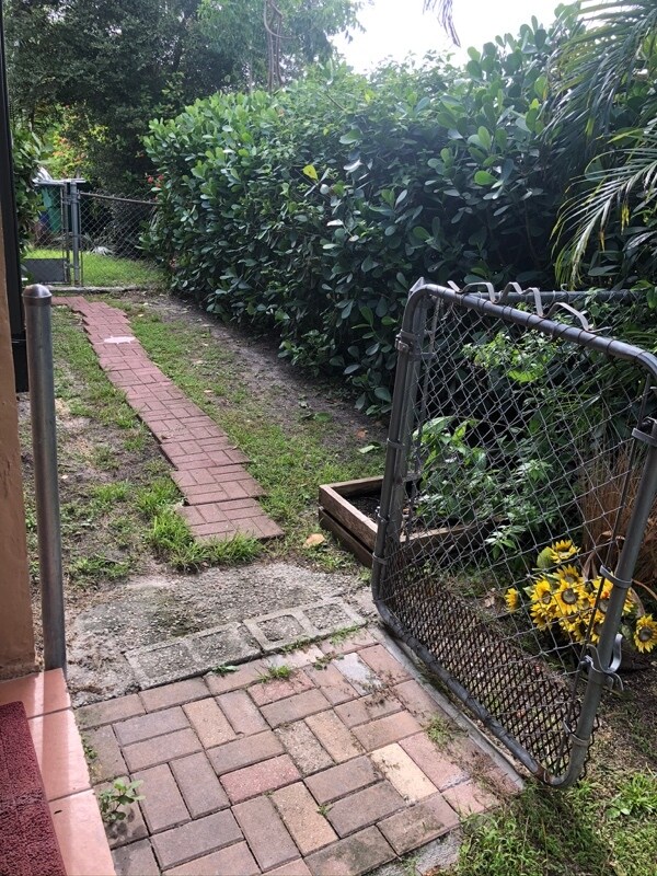 Photo - 1715 SW 67th Ct