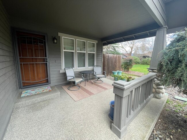 Photo - 919 Schaefers Ln