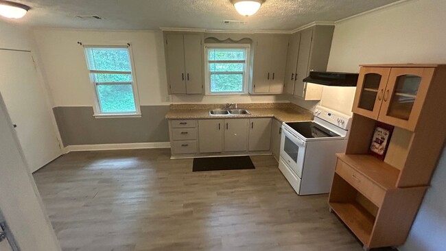 Photo - Renovated 3 Bedroom 1  Bath Home for Rent!