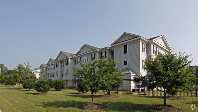 Photo - University Apartments at Ettrick