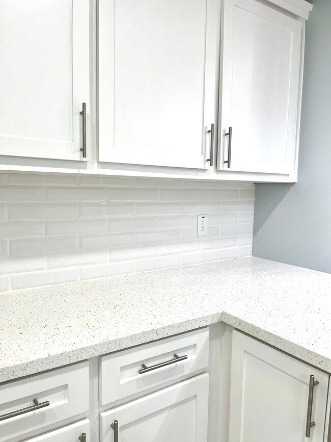 Photo - 1019 N Abbey Ave Unit 2