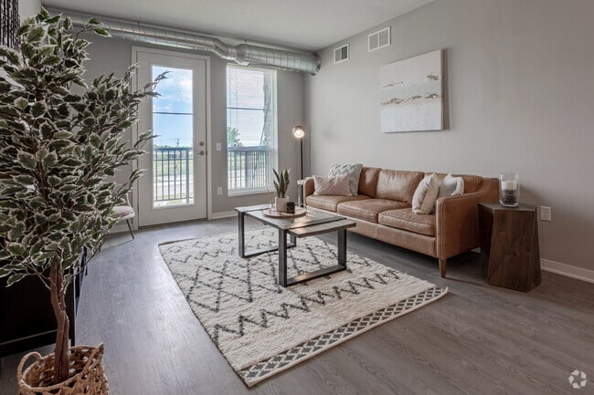 2BR, 2BA - Story
