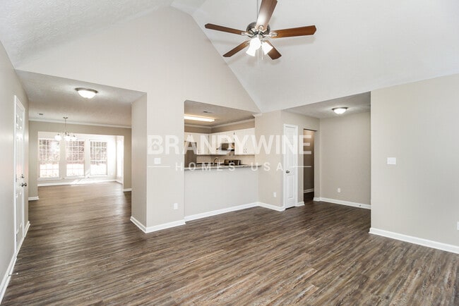 Photo - 506 Allison St