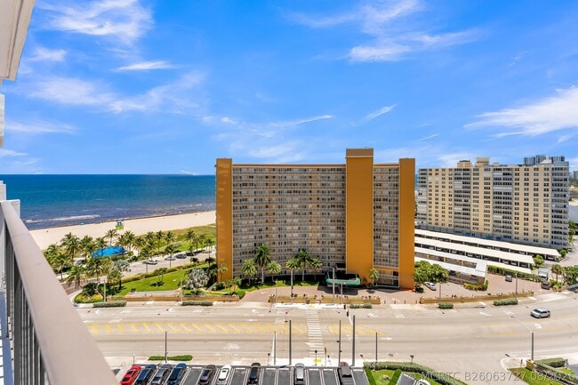Building Photo - 405 N Ocean Blvd Unit 1524