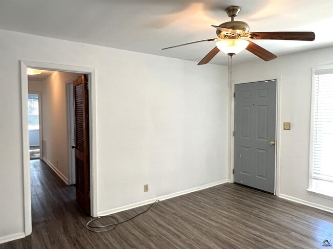 Photo - 3347 Thunderbird Rd