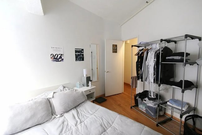 Photo - 12 Stoneholm St