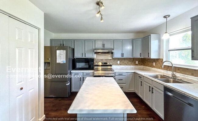 Photo - 5300 Folsom Dr