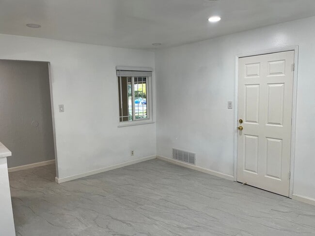 Photo - 4 bedroom home now available in South San Jose near Hellyer County Park!