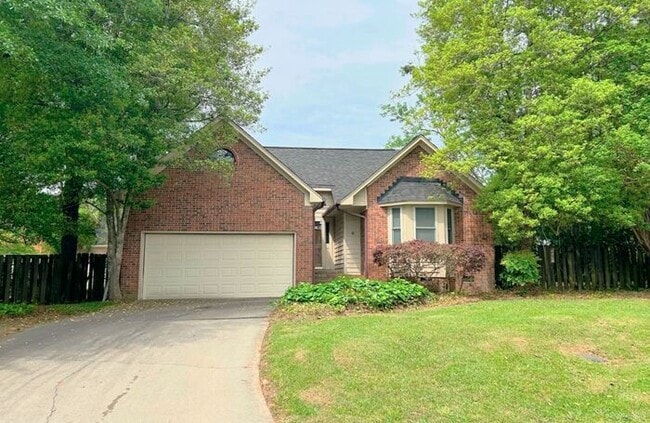 Building Photo - 5 Southwell Ct