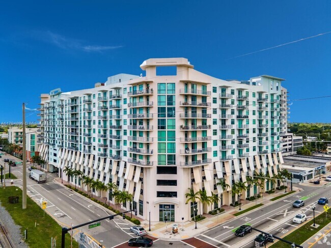 Building Photo - 140 S Dixie Hwy Unit 907 Rental