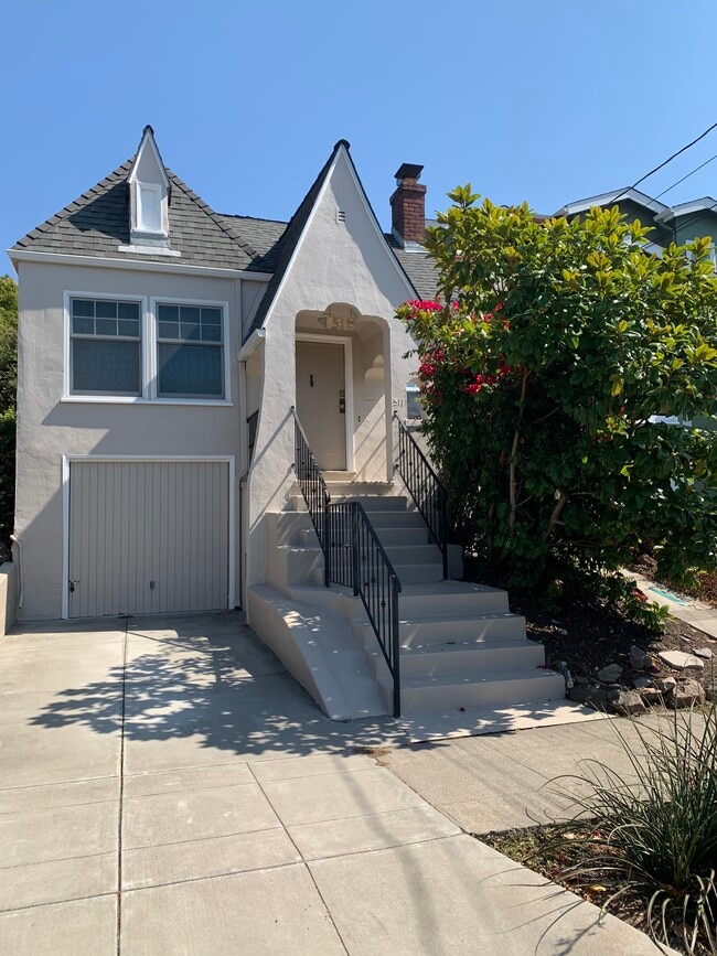 Photo - 511 Pomona Avenue