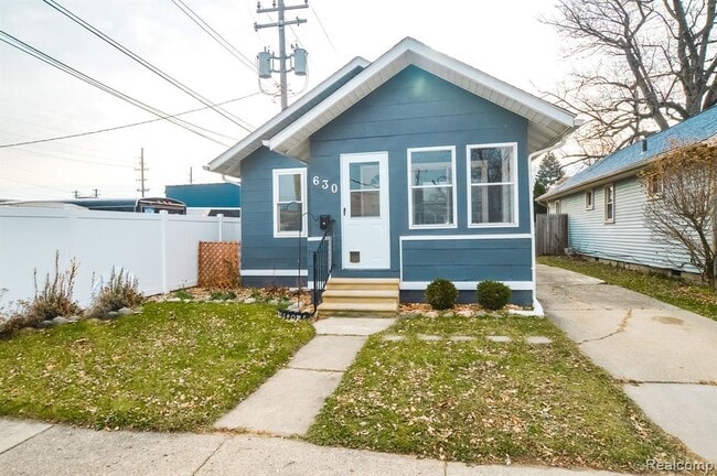 Building Photo - 630 Ardmore Dr