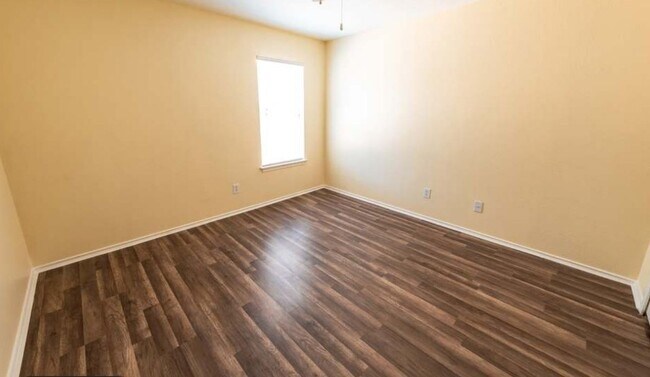 Photo - 11403 Red Feather Ln