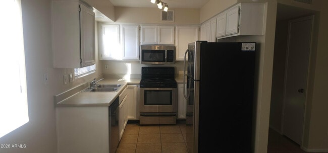 Photo - 635 N Arrowhead Dr Unit Apt 1