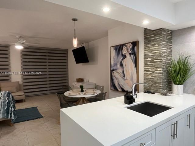 Photo - 2501 S Ocean Dr Unidad L16 (AVAILABLE MAY 15)