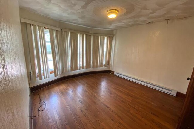 Photo - 850 N Main Ave Unit APT 2