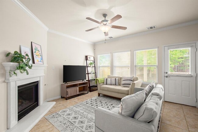 Photo - 10012 Epic Knoll Dr