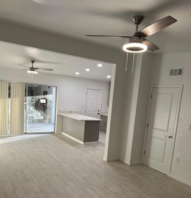 Photo - 1838 Colton Dr