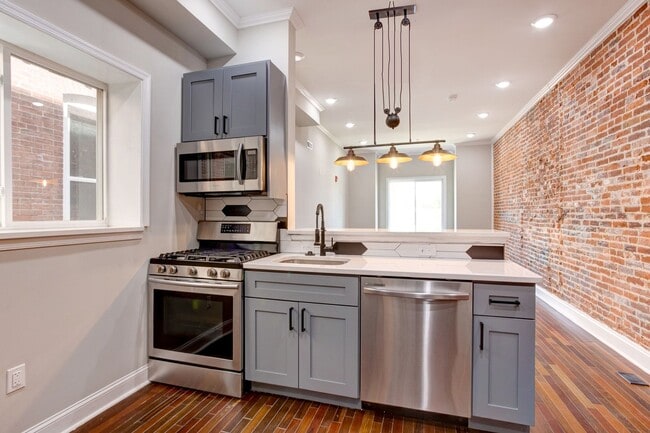 Photo - 1922 W Diamond St Unit C
