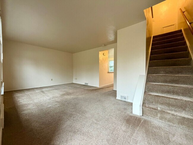 Photo - Gorgeous 2BR Townhouse in Plum! Washer & Dryer Included, Central A/C & More! Call Today!