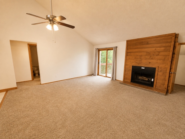 Building Photo - 2932 Shadow Creek Dr