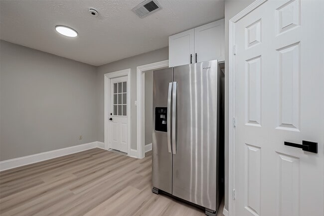 Building Photo - 23227 Pine Post Ln