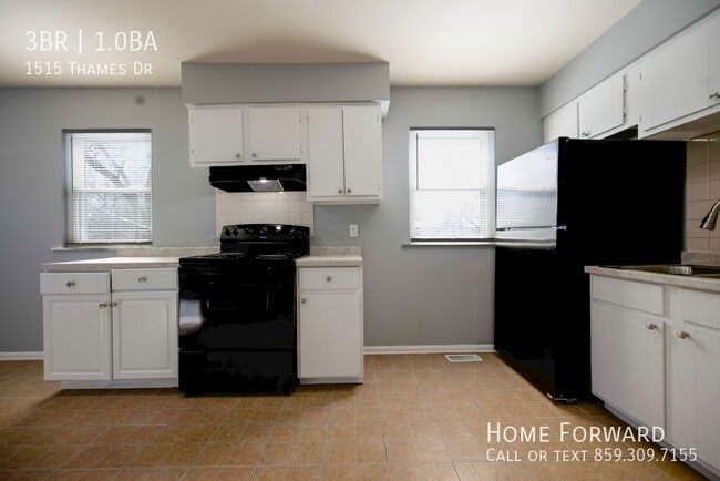 Photo - 1515 Thames Dr