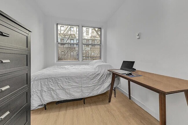 Photo - 228 E 25th St Unit 10