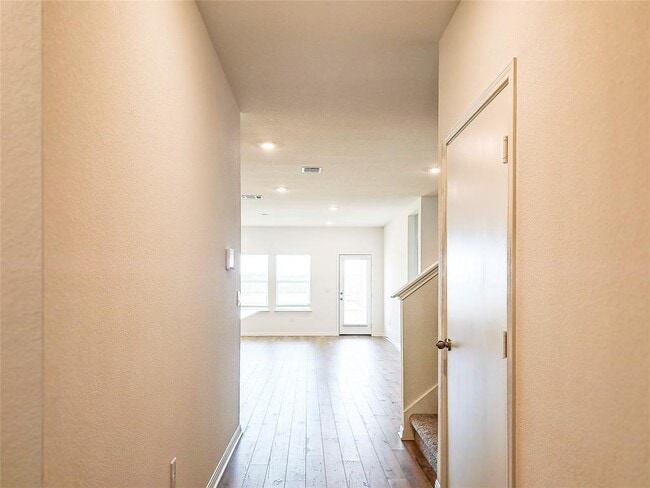 Photo - 2313 March Hare Trce