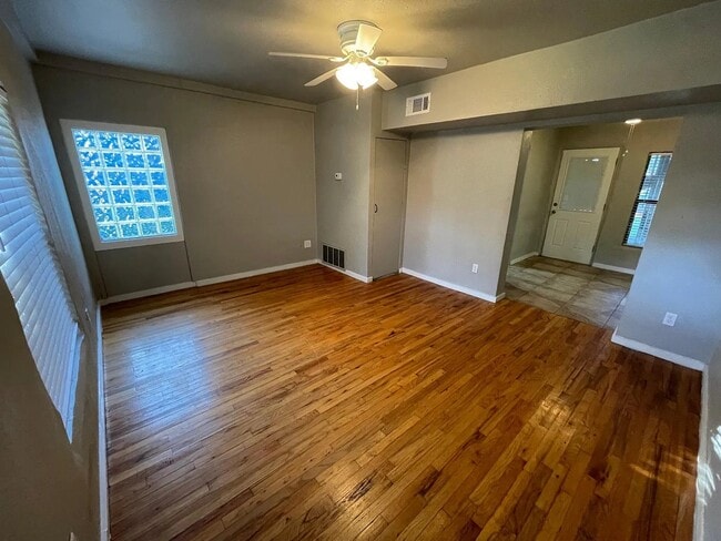Photo - 1410 Ashwood Rd Unidad A