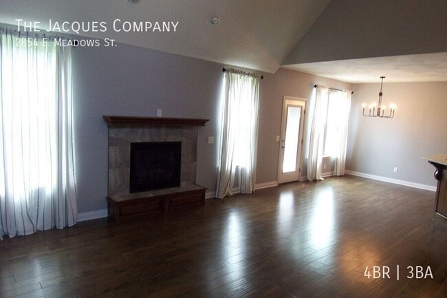 Photo - 2854 E Meadows St