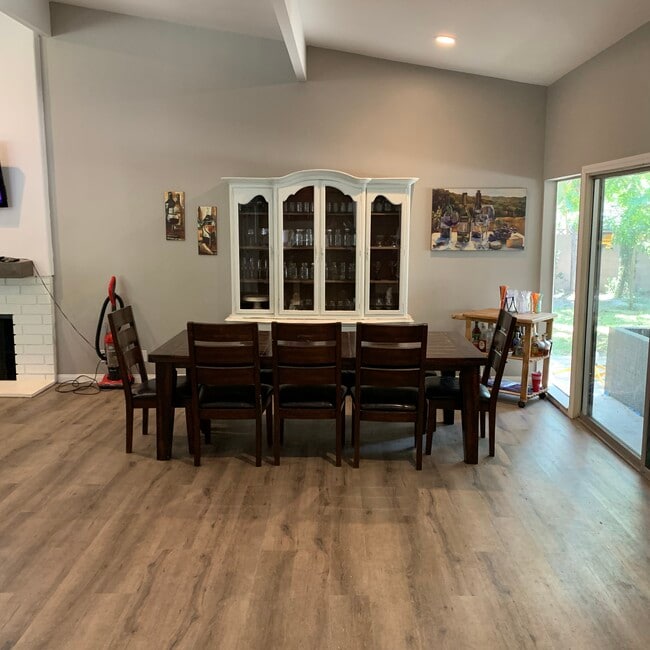 Photo - 2751 Tigertail Dr